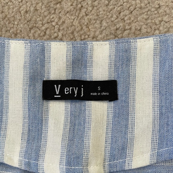 Sky Blue Striped Woven Dress With Pockets - Picture 6 of 7